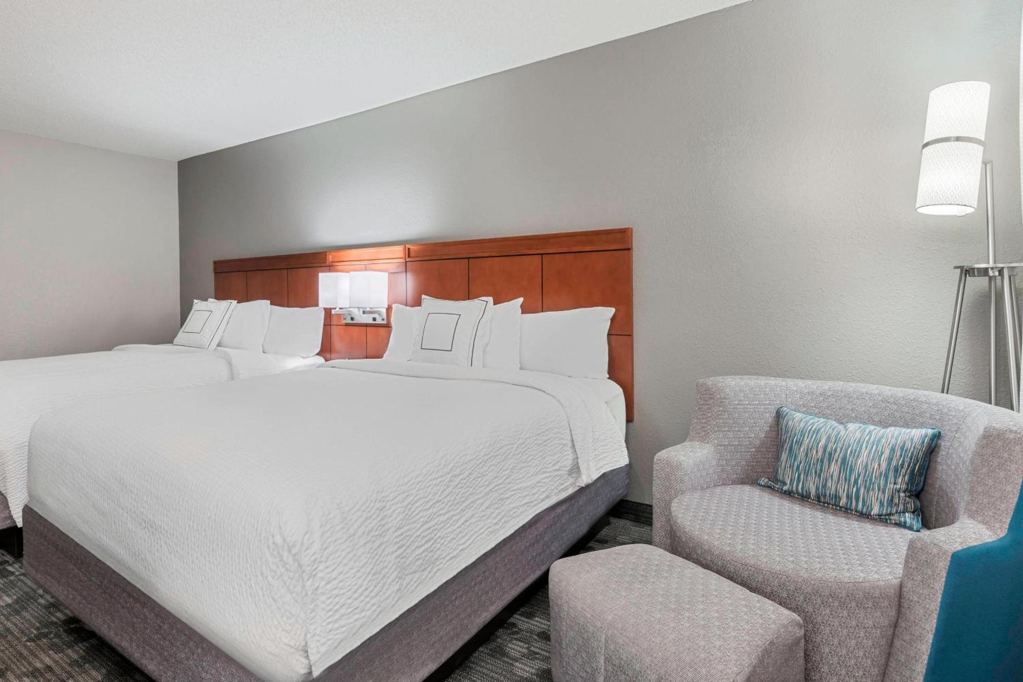 คอร์ตยาร์ด ซาราโซตา เบรเดนตัน แอร์พอร์ต Hotel ภายนอก รูปภาพ